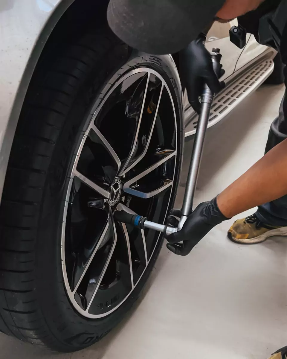 Устраняем биение в руль и вибрации на клубном Mercedes GLE с помощью топового Шиномонтаж на вибростенденого оборудования Hunter!